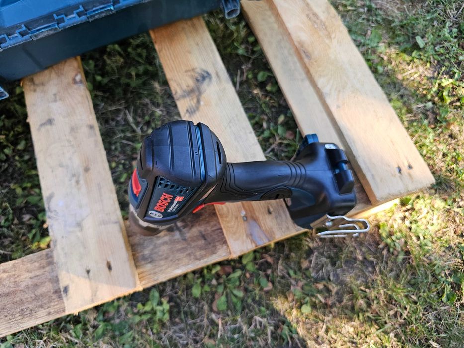 BOSCH GSR 18V-60C 2x5Ah ładowarka L-BOXX zestaw wkrętarka wiertarka