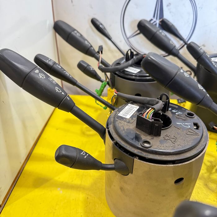 Підрульовий перемикач Mercedes W211 ДОРЕСТ