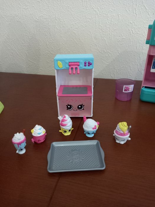 Shopkins холодильник и наборы .