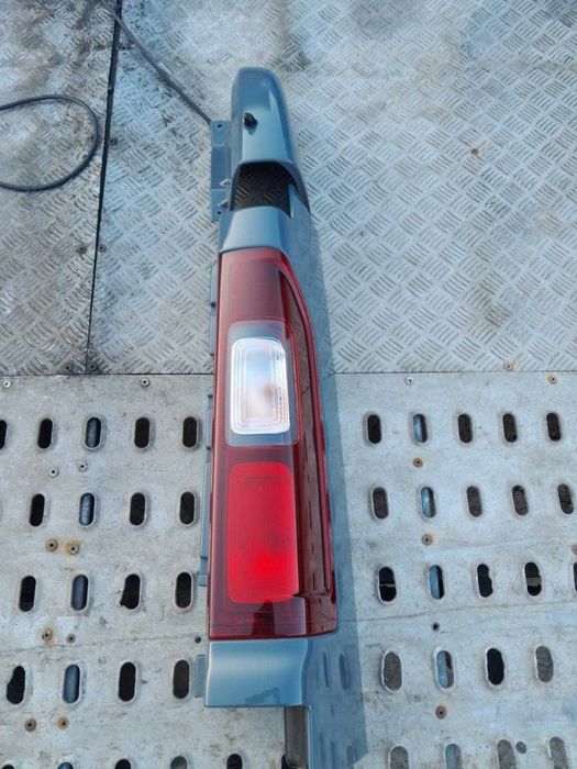 Renault Trafic Lampa Tylna Lewa Prawa Kompletna