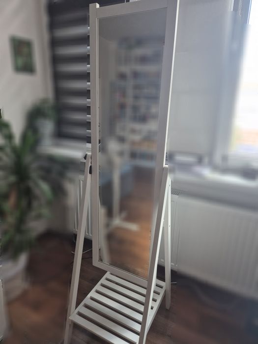 lustro ikea stojące