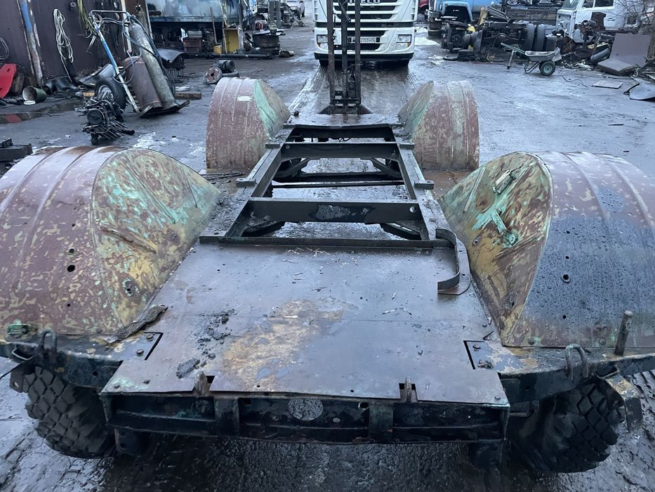 Причіп, тачка, шасі