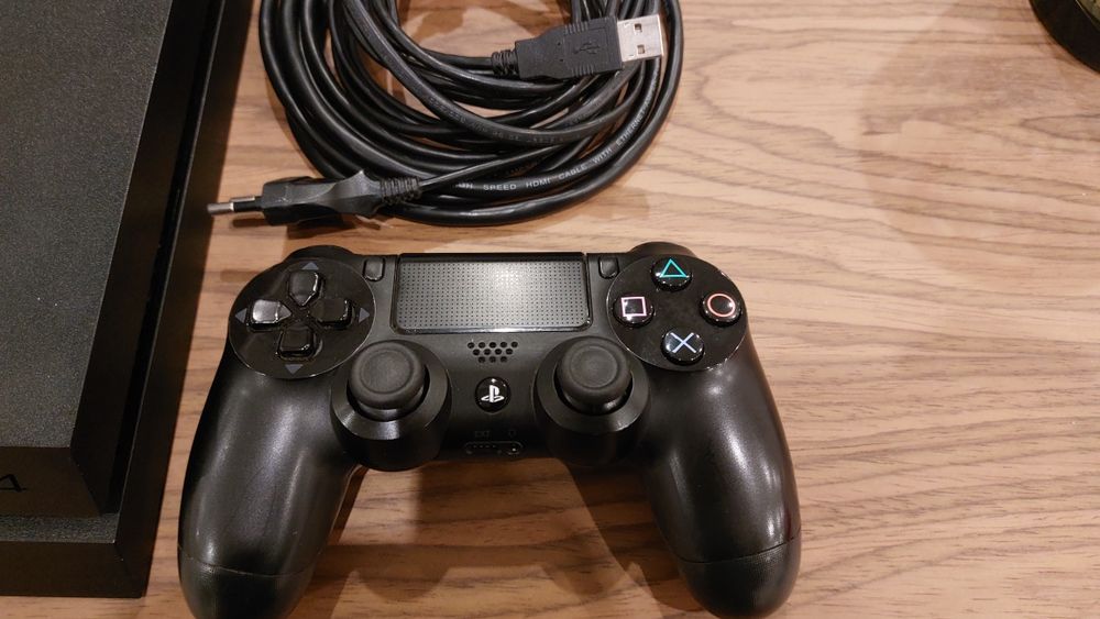 Playstation 4 impecável