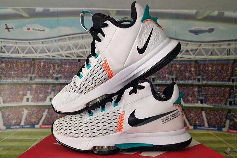 Nike Lebron Witness 5 Sneaker shoes / buty do koszykówki rozmiar: 41