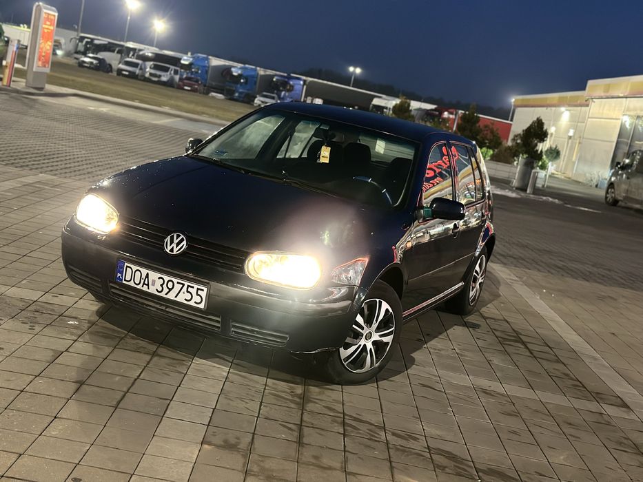 Sprzedam Volkswagen Golf 4 1.4 benzyna