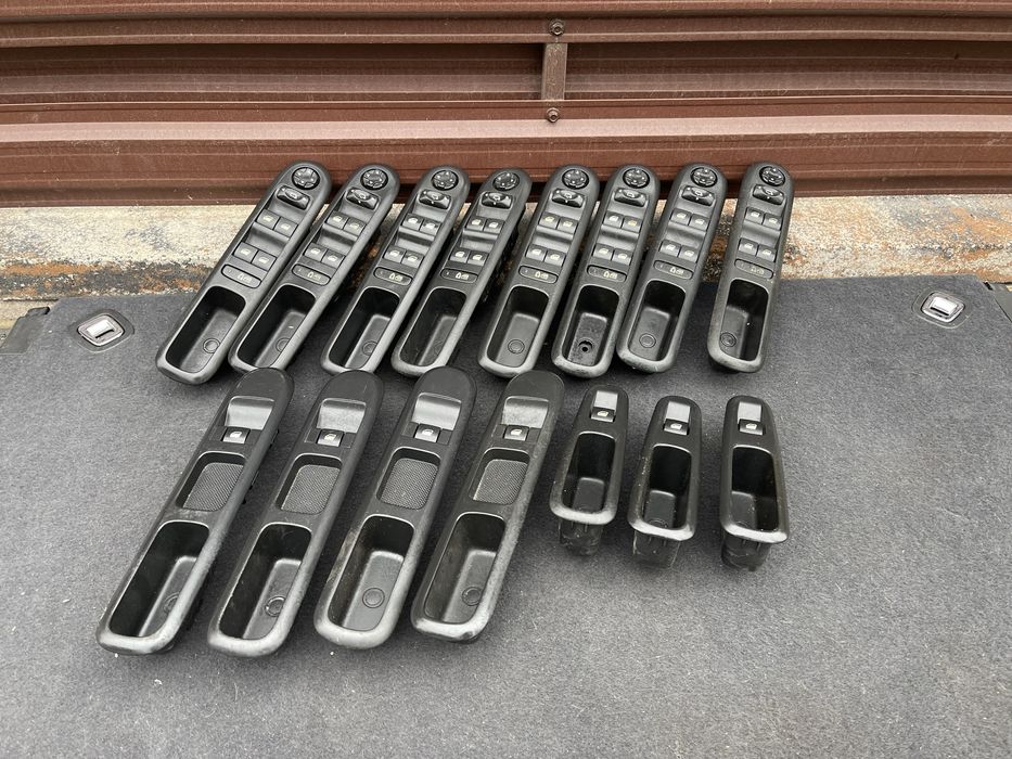 Блок управління склопідіймачами Пежо 3008 5008