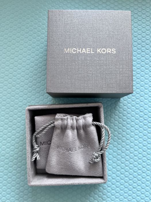 Серебряные серьги-гвоздики Michael Kors