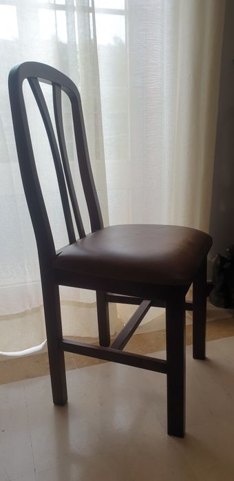4 cadeiras mogno novas