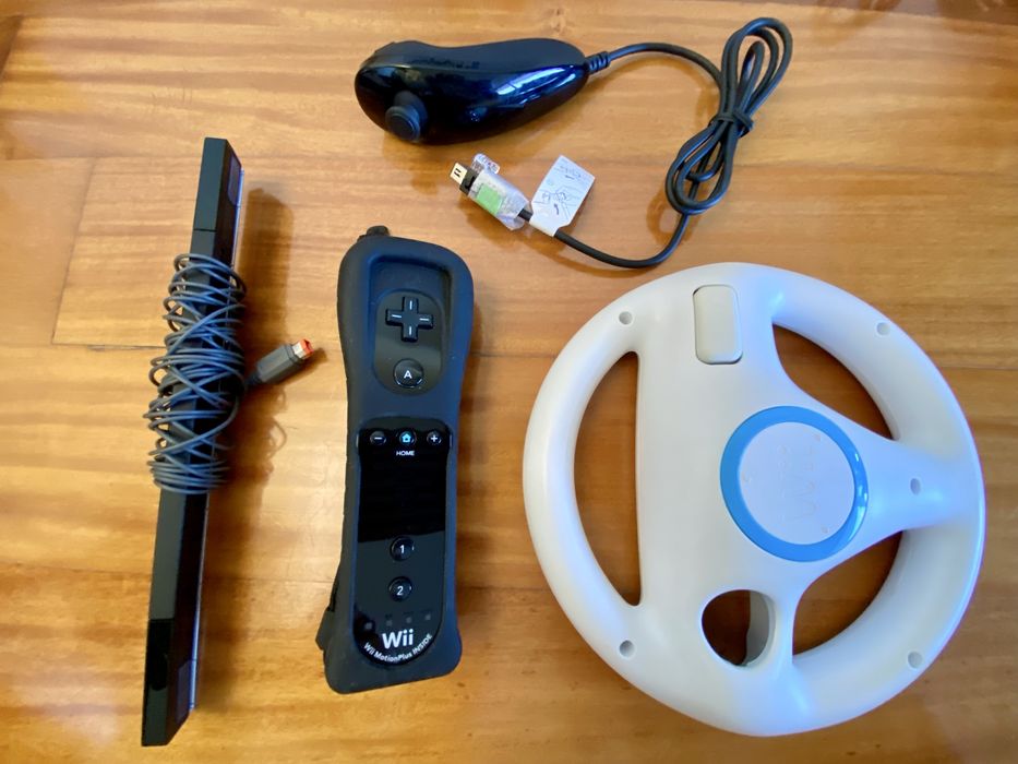Consola Nintendo Wii com acessorios