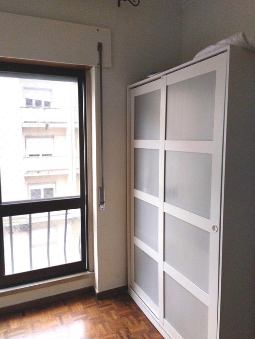 Quarto mobiliado Arroios