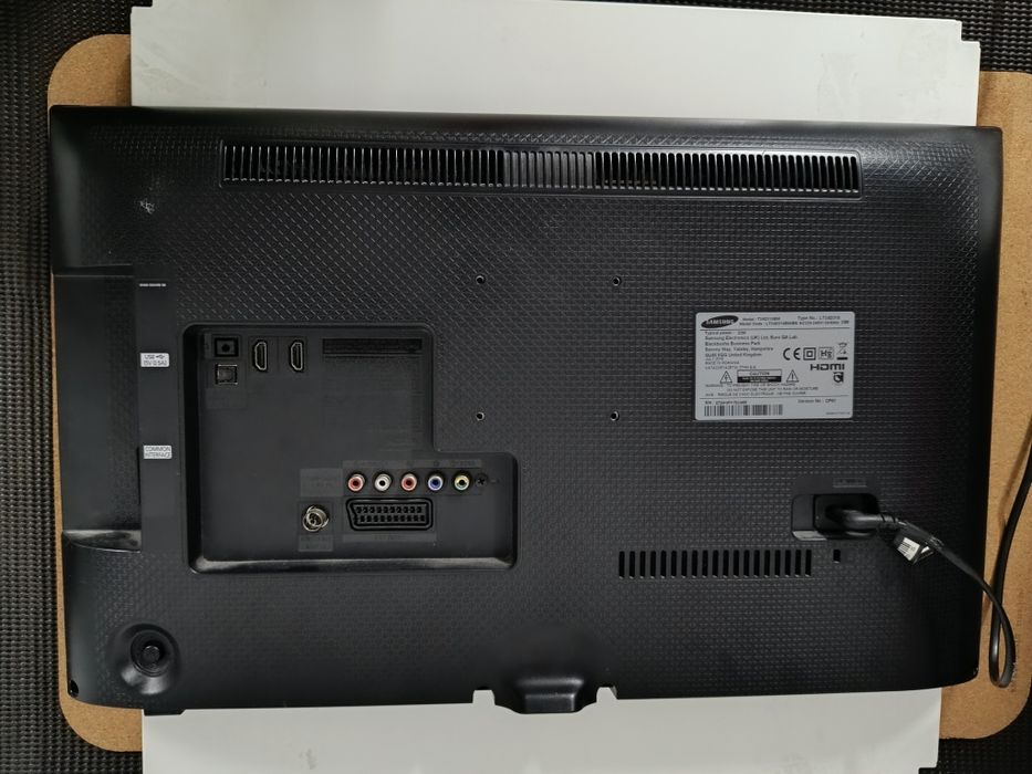 Tv Samsung 60cm a cores