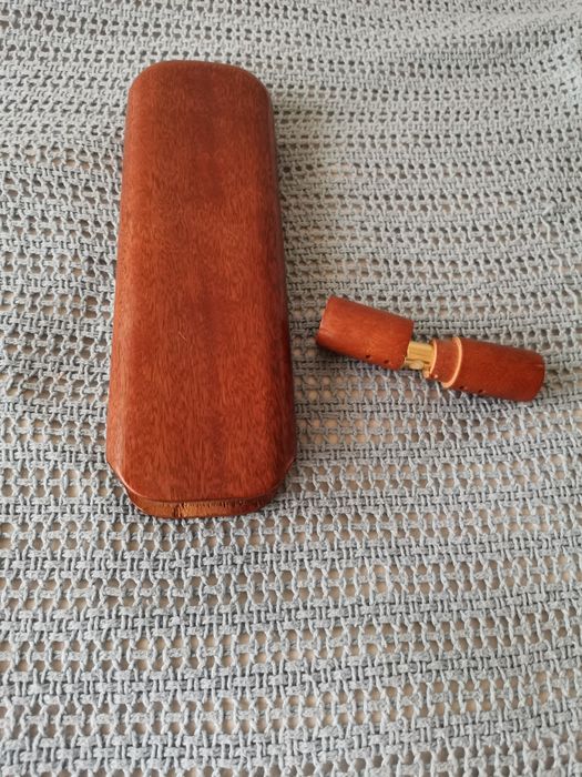 Porta charutos com humidificador