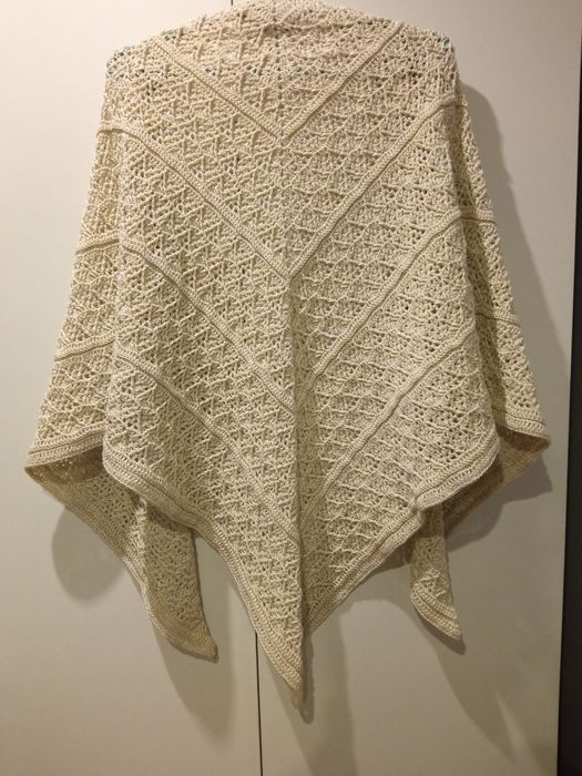 Chusta na szydełku Luvia