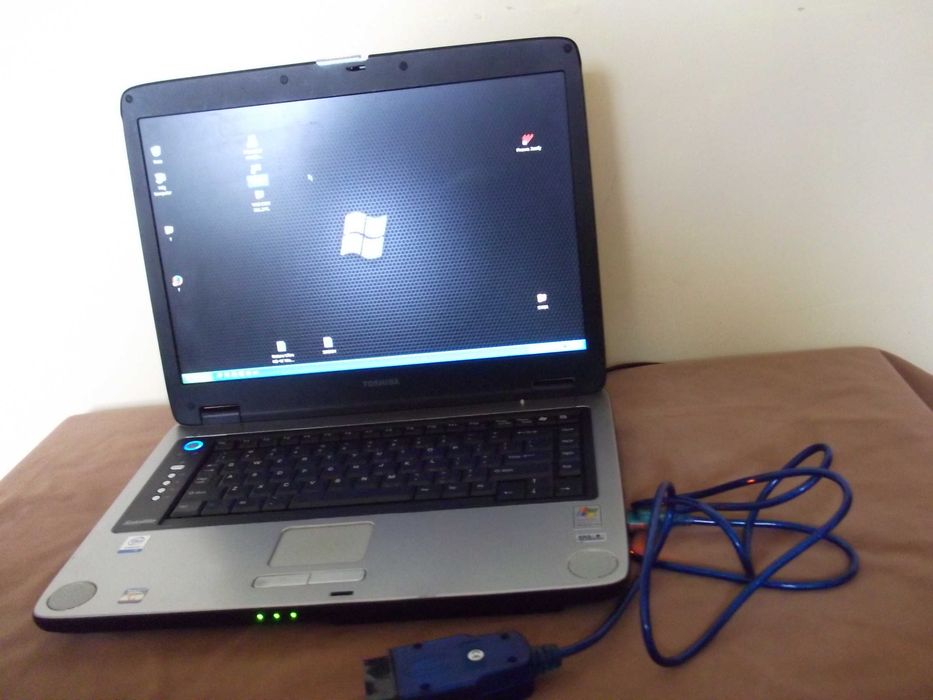 Laptop Toshiba z interfejsem Vag