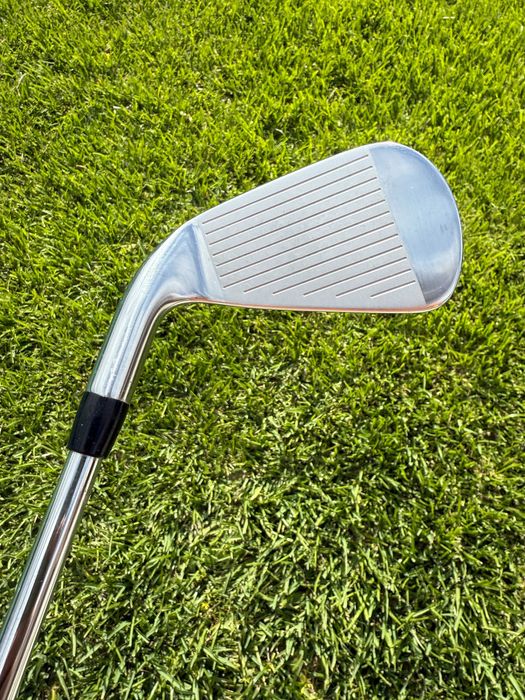 Titleist AP3 (22) Ferro 4 + 38.5” True Temper AMT Black R300