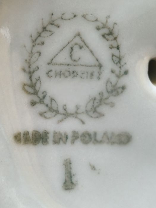 Chodzież figurka stara porcelana