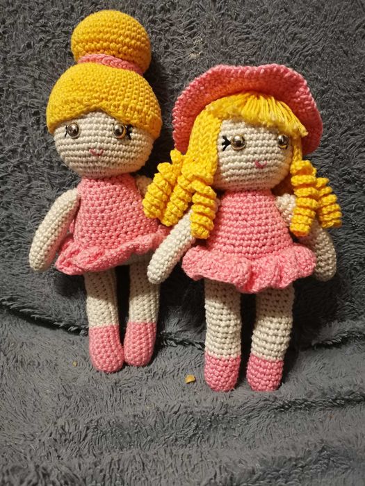Bonecos em crochet