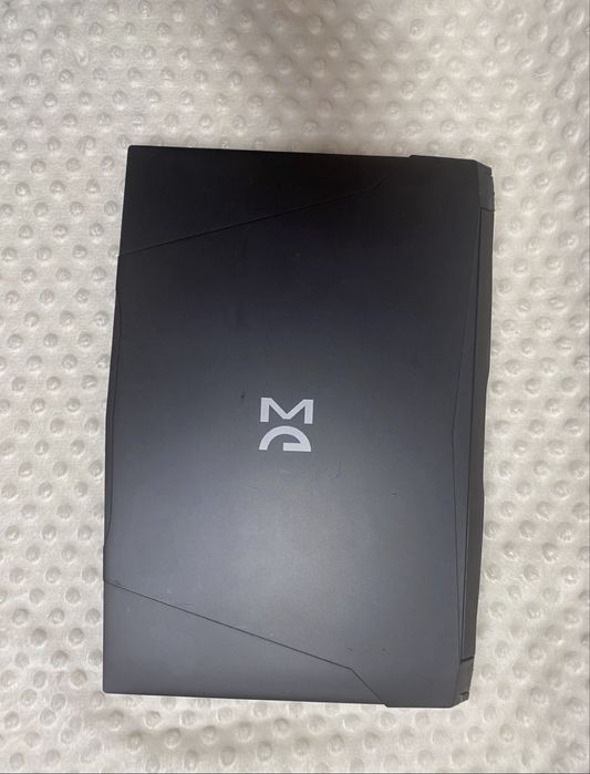 Ігровий ноутбук DREAM MACHINES