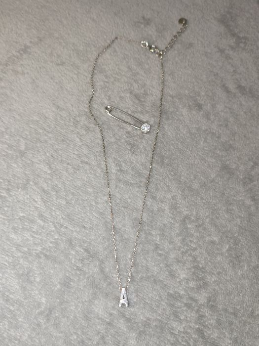 Серебро новое недорого: булавка, цепочка, буква А