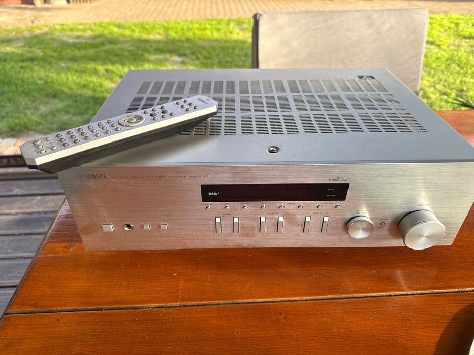 Wzmacniacz ,amplituner Yamaha R-N3O3D