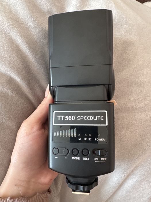 Спалах Neewar TT560 чорний