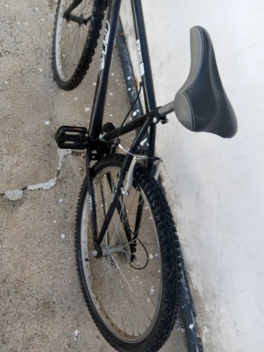 Bicicleta black em bom estado