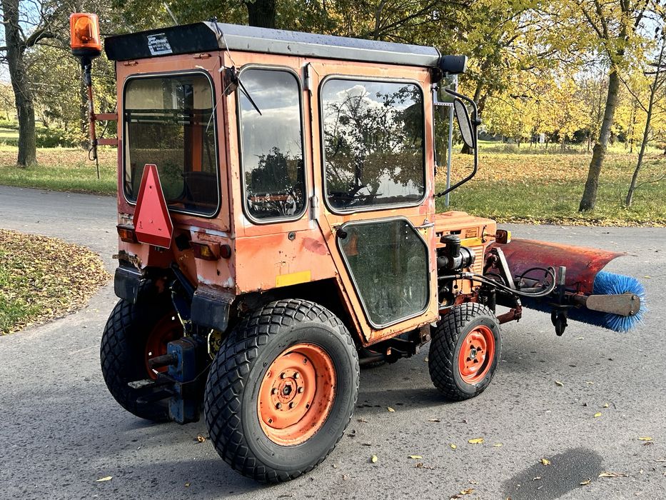 Ciągnik komunalny Kubota