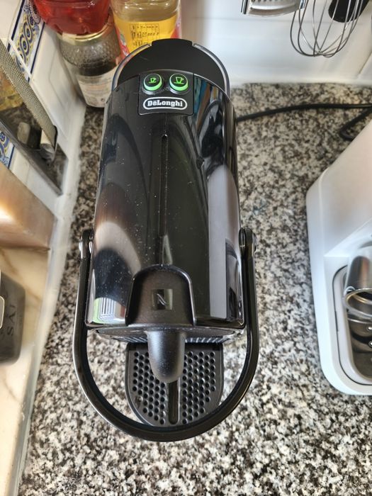 Máquina de café Nespresso Inissia By De'longhi