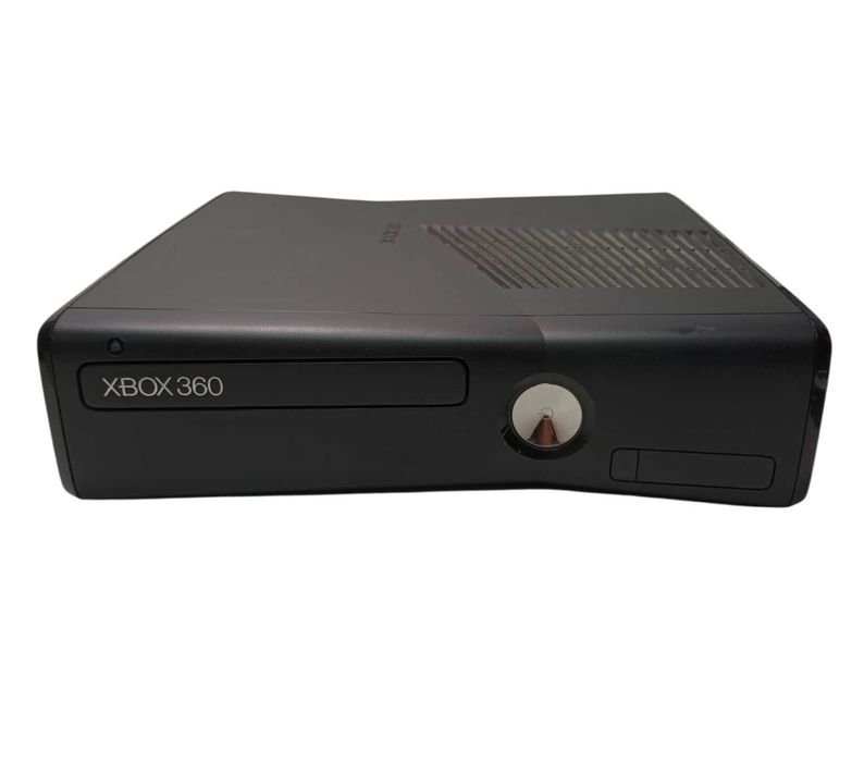 Xbox 360 S + Kinect + 2 pady + 3 gry