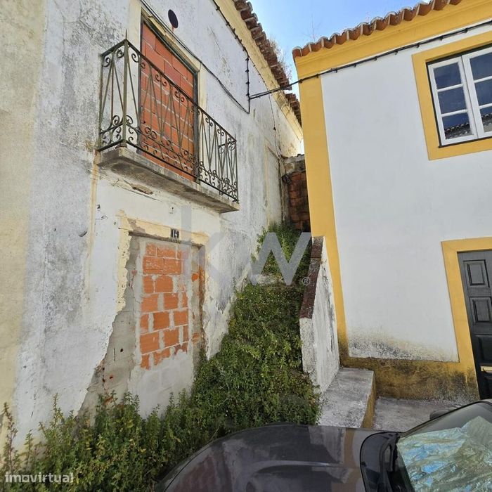 Investimento Prédio para Habitação | Centro Histórico Abrantes — Abrantes (São Vicente E São João) E Alferrarede, Santarém
