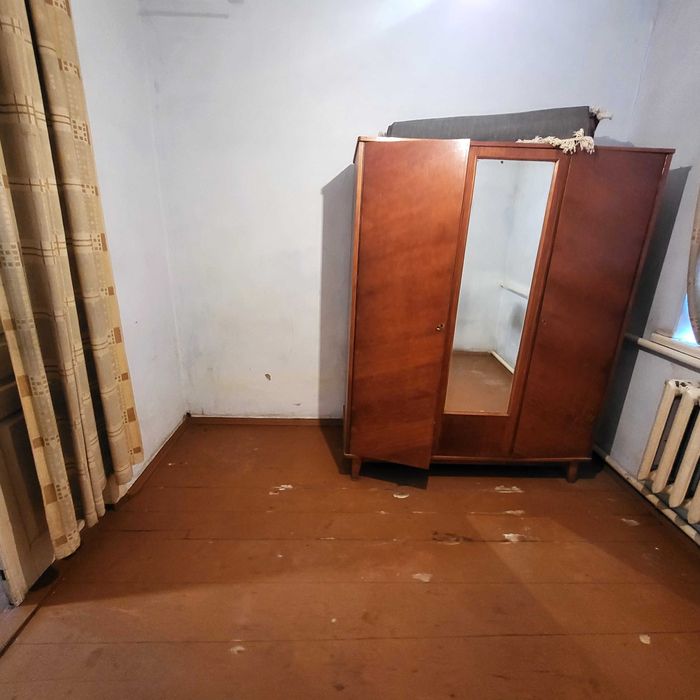 Продаж будинка вул. Дундича, поруч мальовничий берег ДНІПРА.