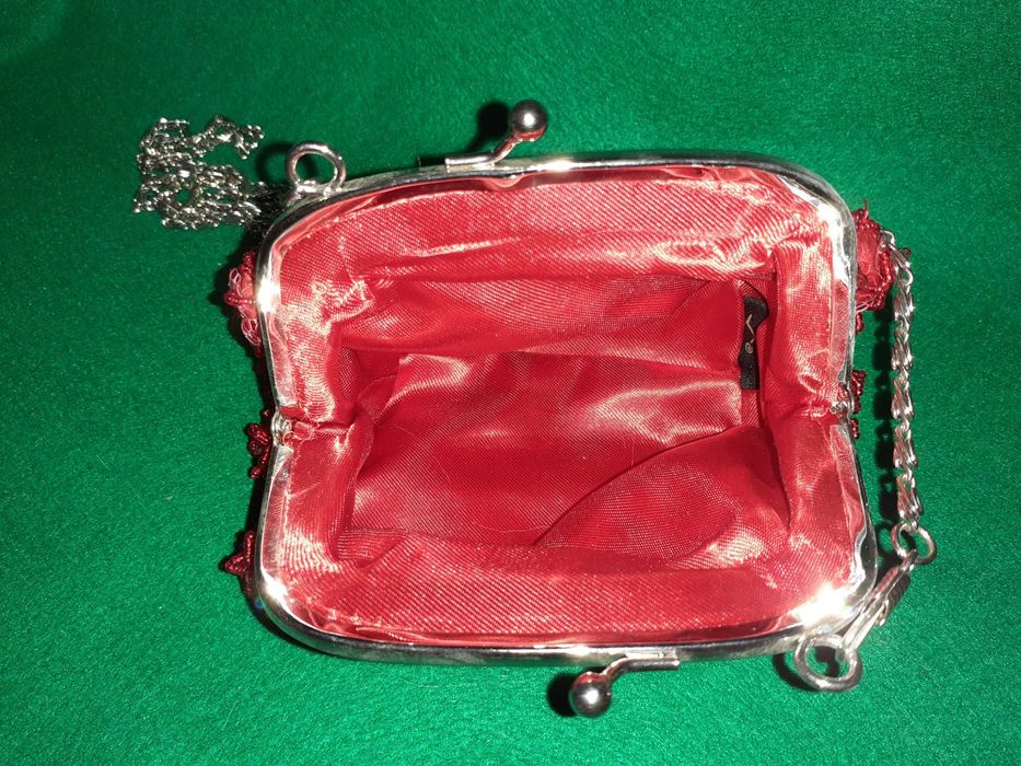 Mala/Bolsa de Cerimónia Missangas