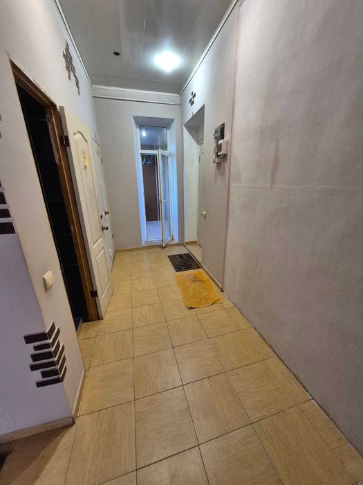 2-к сталинка в центре с АВТОНОМКОЙ • Кухня 14м² • 3 БАЛКОНА!