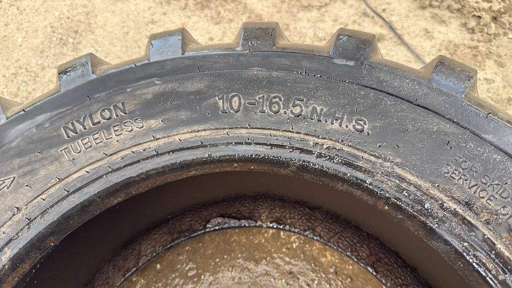 Opona CAMSO SKS 332 10-16.5 nowa bobcat miniładowarki