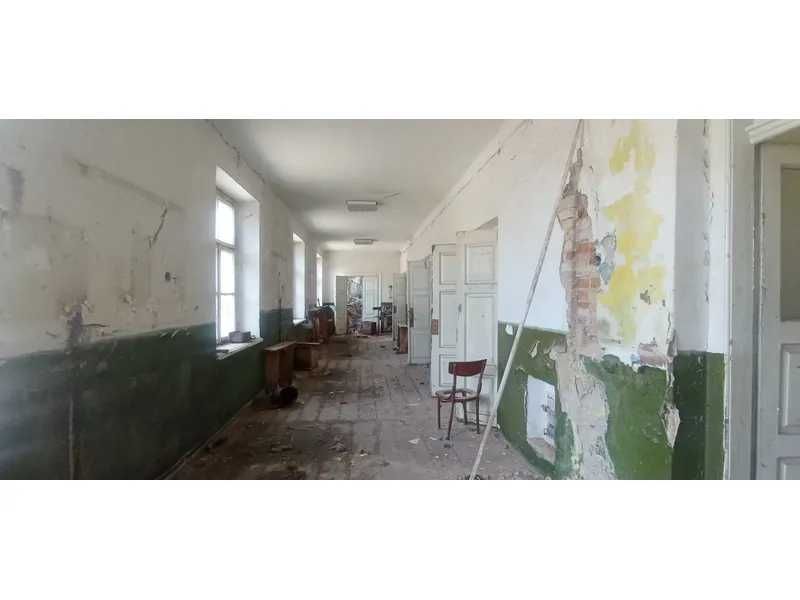 ПРОДАЖ - Нежитлове приміщення, площею 161,5 кв.м. с. Крижі