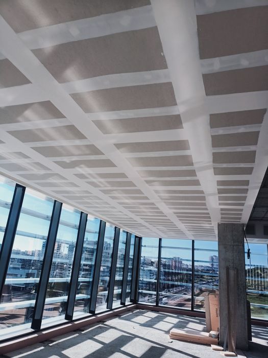 Faço barramentos pladur, estuques ,pinturas e pequenos reparos