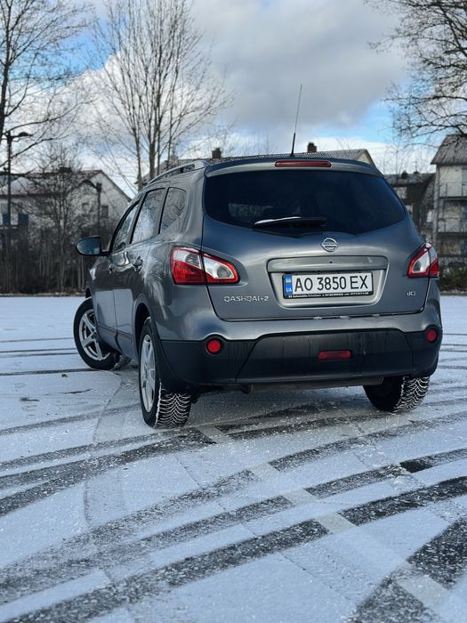 Продам Nissan Qashqai +2  2.0 дизель 4x4 7 місць