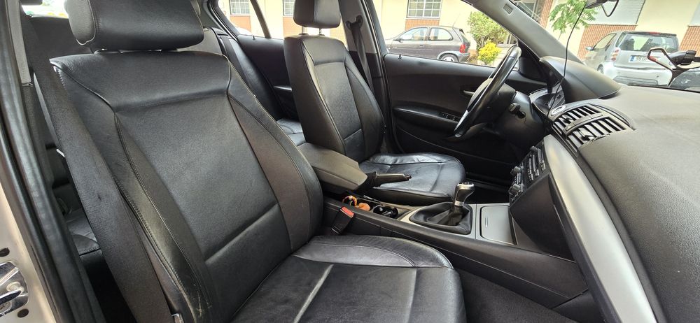 `BMW 120d 163cv 5 Portas | 2006 | Nacional | Bancos em Couro`