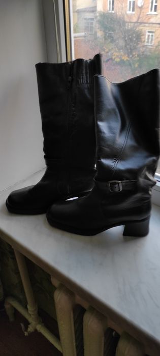 Кожані чоботи нові, жіночі р.39