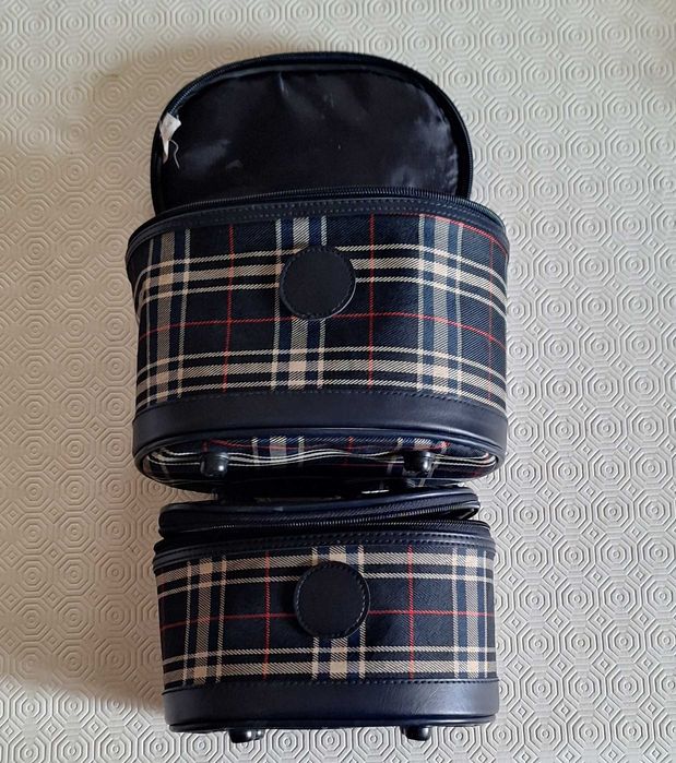 Par de "necessaires"/malas