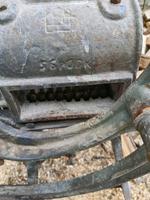 Продаю січкарню на два ножі