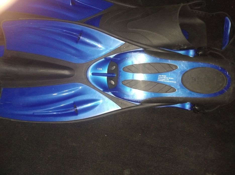 Sprzedam płetwy nowe