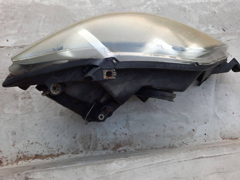 Фара ліва WV Гольф5 Плюс 2005-2011.