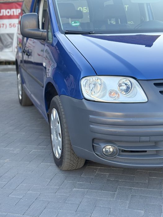 Volkswagen Caddy 1.6mpi бензин