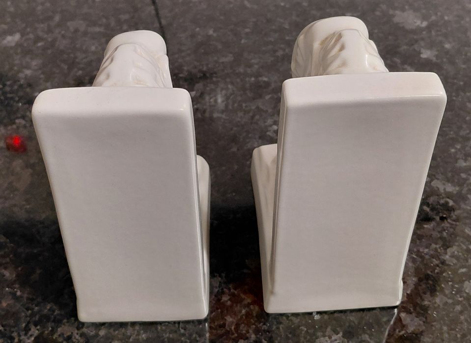 Serra-livros elefantes Sacavém não marcados