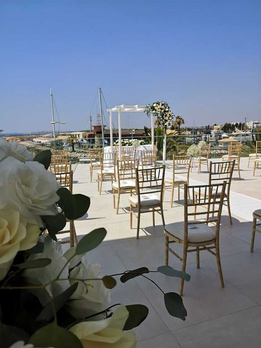 Arco Branco de Casamento em Madeira – Montável