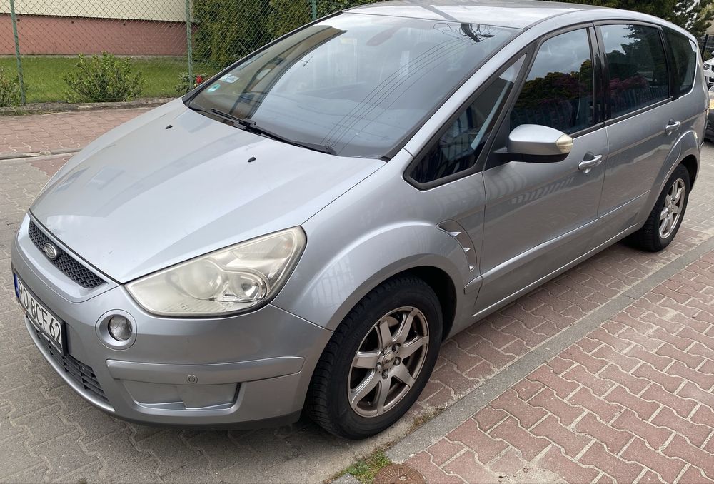 Ford S-max 2008 uszkodzony silnik