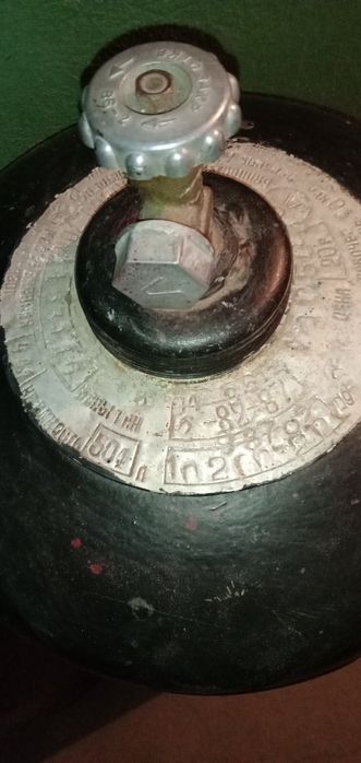 Продам балоны с газом.