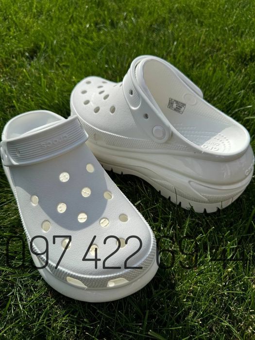 Crocs Classic Mega Crush Крокси  Crocs Classic Mega Crush На Платформі