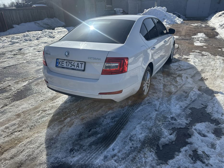 Октавія а7 1.6 дизель механіка 5 ст ліфтбек